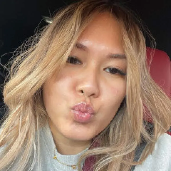 Naomi Photo On Jungo Live