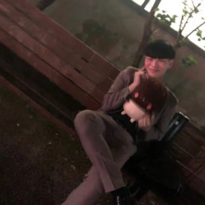 Axle Photo On Jungo Live