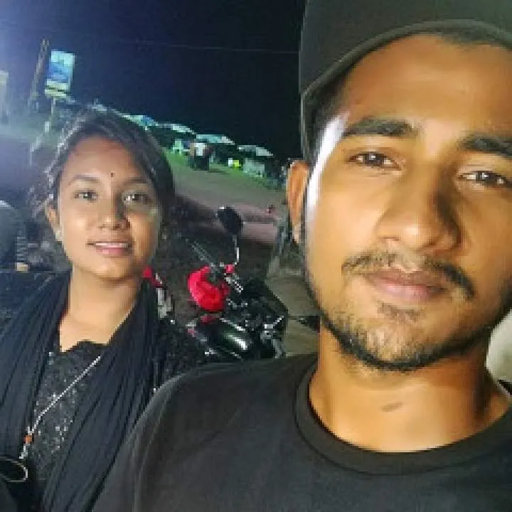 Couple Swap Photo On Jungo Live