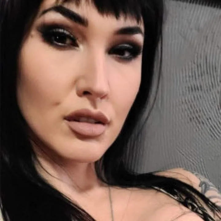 Goddess Ashley Photo On Jungo Live