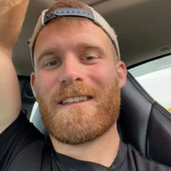 Thomas Davis Photo On Jungo Live