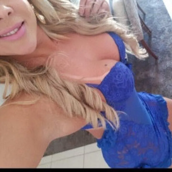 Monika Photo On Jungo Live