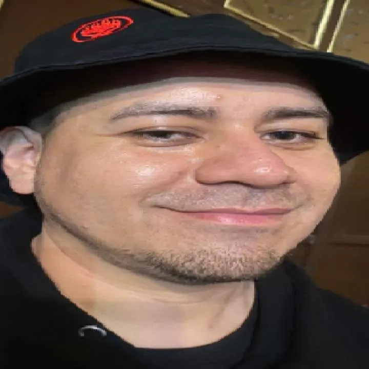 Gio Photo On Jungo Live