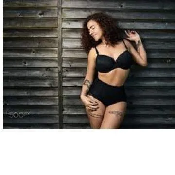 Anna Photo On Jungo Live