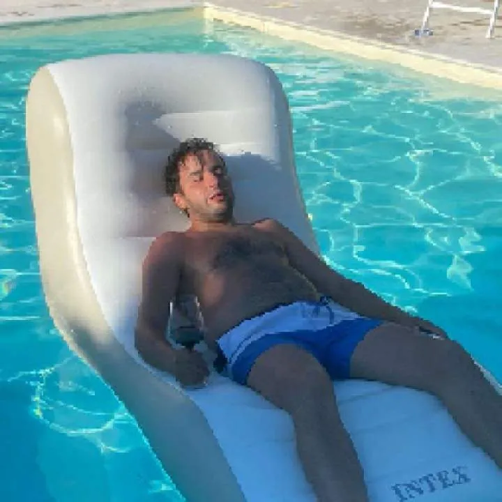 Razel Photo On Jungo Live