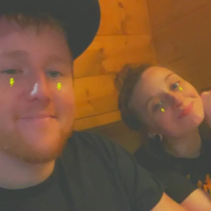 M & K Photo On Jungo Live