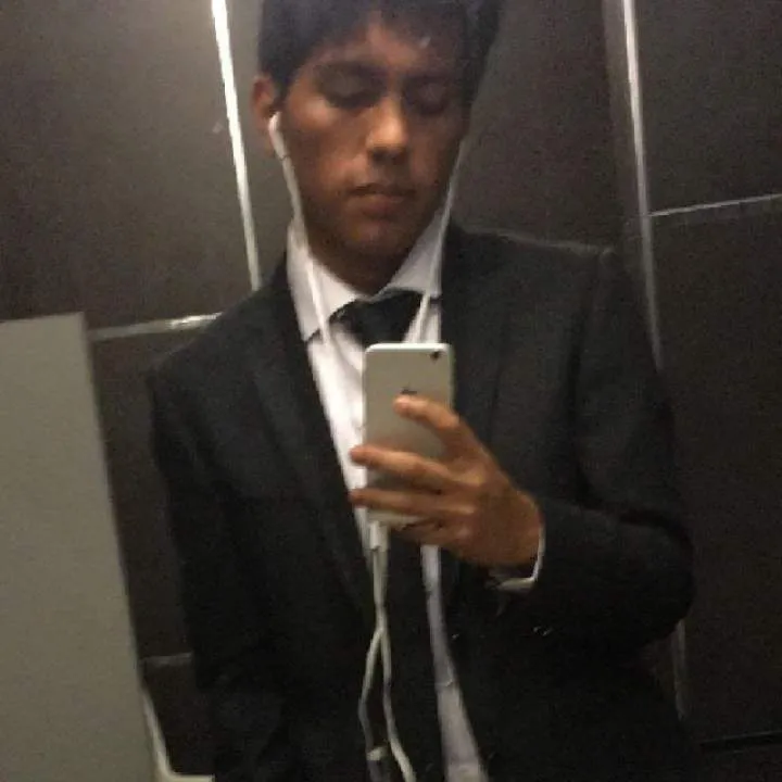 Fer Photo On Jungo Live