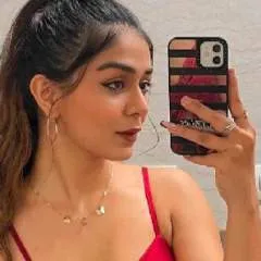 **** In Airport Delhi —>((...