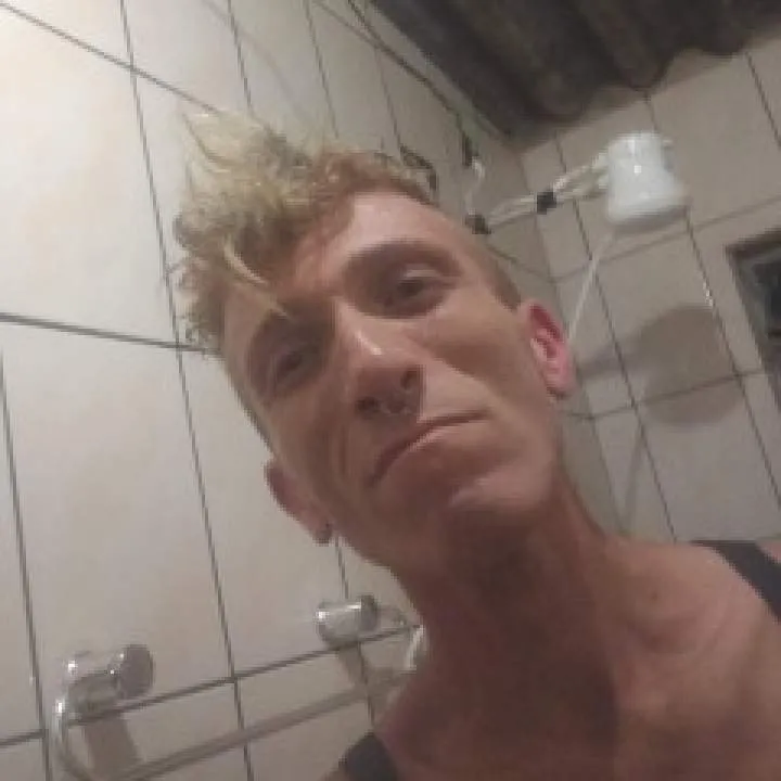 Gustavo Photo On Jungo Live