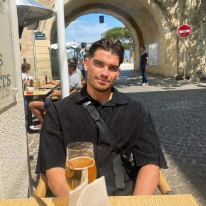 Tobias Smith Photo On Jungo Live