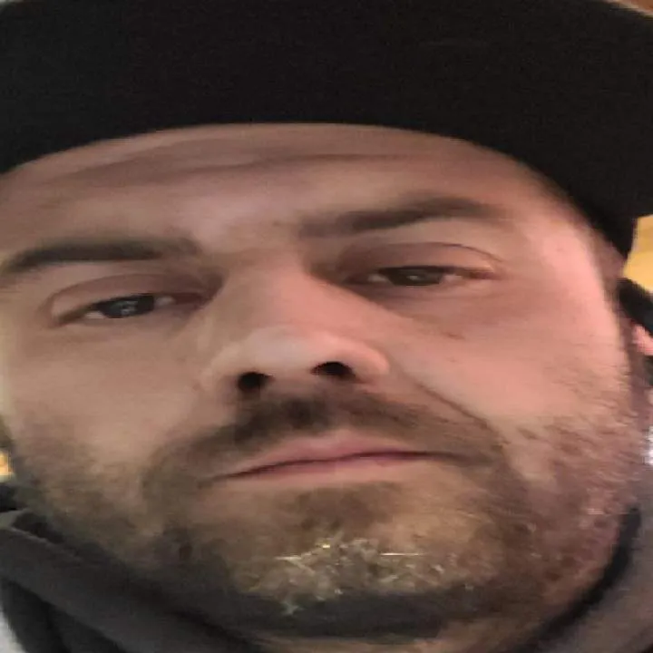 Kingmac Photo On Jungo Live