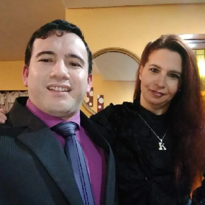 Carlos87e Photo On Jungo Live