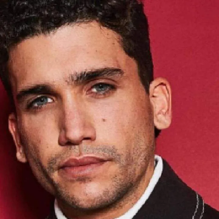 Bazz 8 Inch Photo On Jungo Live