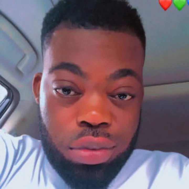 Hollyreign Photo On Jungo Live