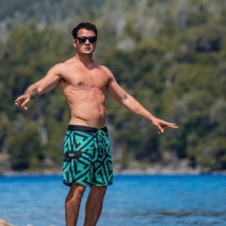 Alejandro Photo On Jungo Live