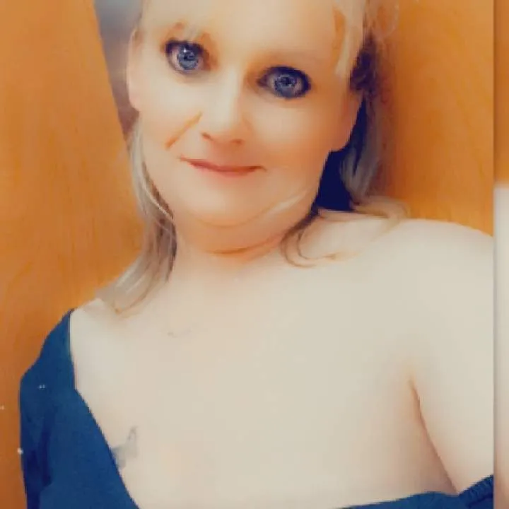 Curious&lonely Photo On Jungo Live