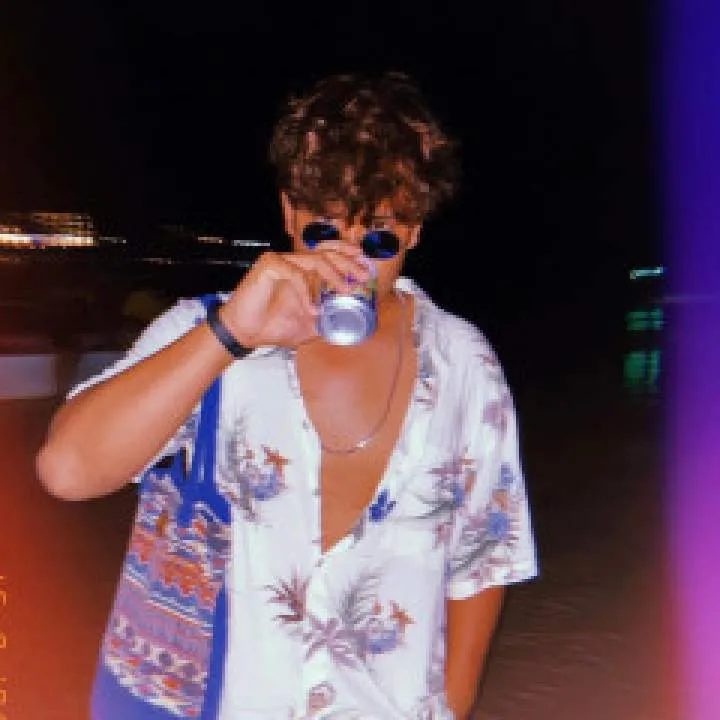 Alecc Photo On Jungo Live