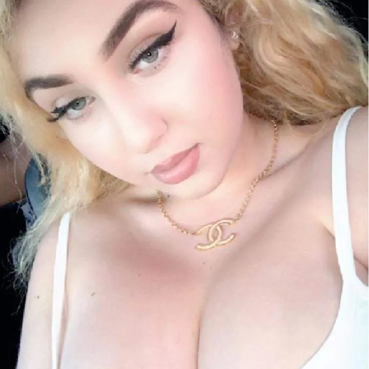 Karimatu Photo On Jungo Live