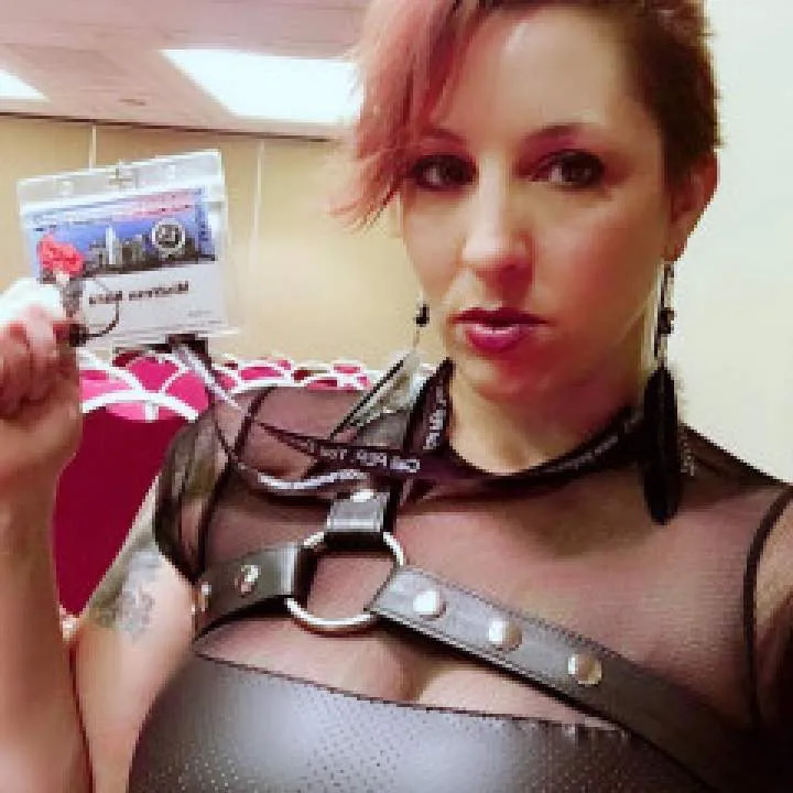 Mistress Staurt Photo On Jungo Live