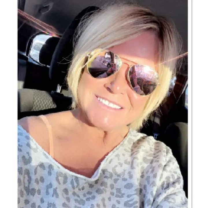 Dede Photo On Jungo Live