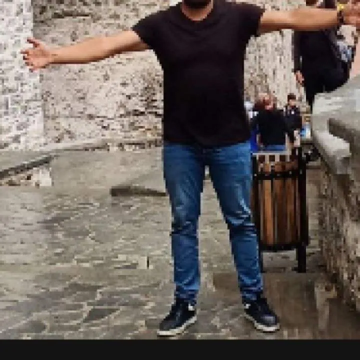 Mert Photo On Jungo Live