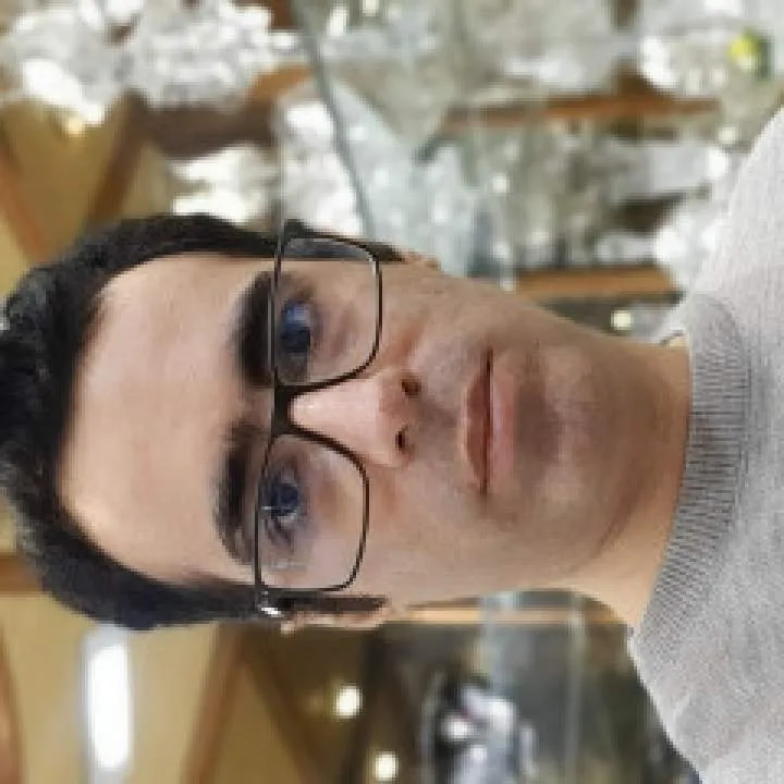 Pouria.... Photo On Jungo Live