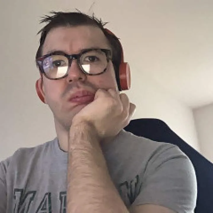 Devon Photo On Jungo Live