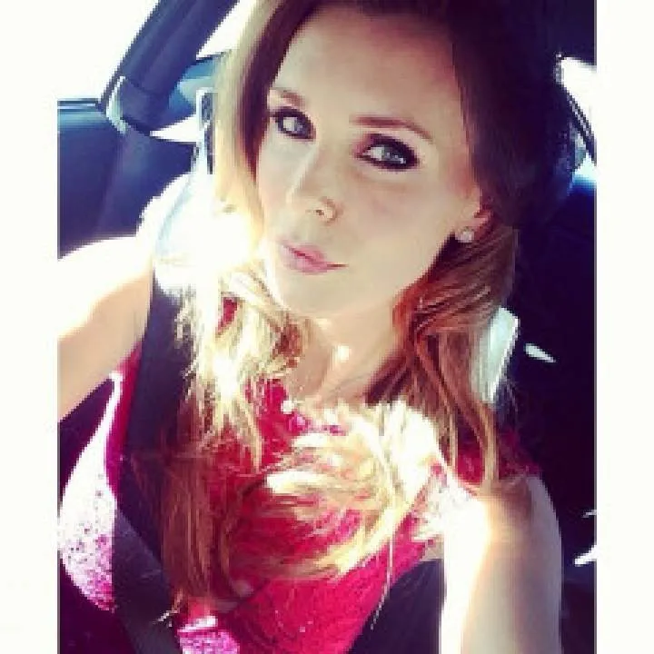 Stareka Photo On Jungo Live