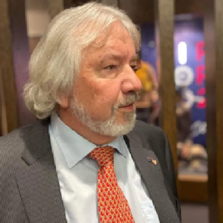 Frank Photo On Jungo Live