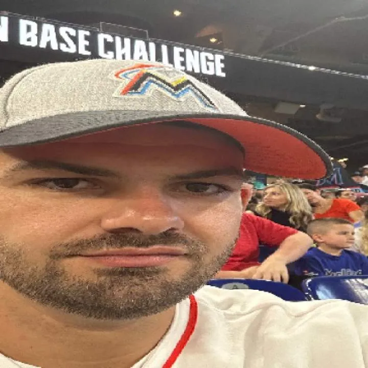 Chris Photo On Jungo Live