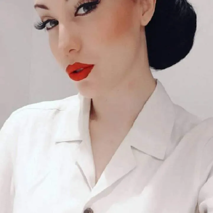 Mistress........ Photo On Jungo Live