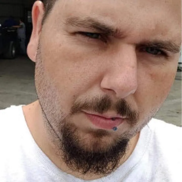 Bigmikeb........ Photo On Jungo Live