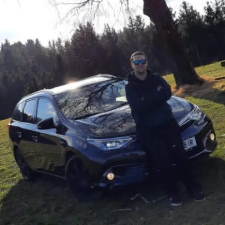 Lukas_m99 Photo On Jungo Live