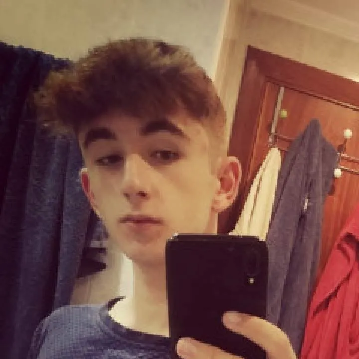 Álvaro.... Photo On Jungo Live