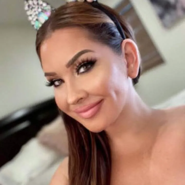 Tia Photo On Jungo Live