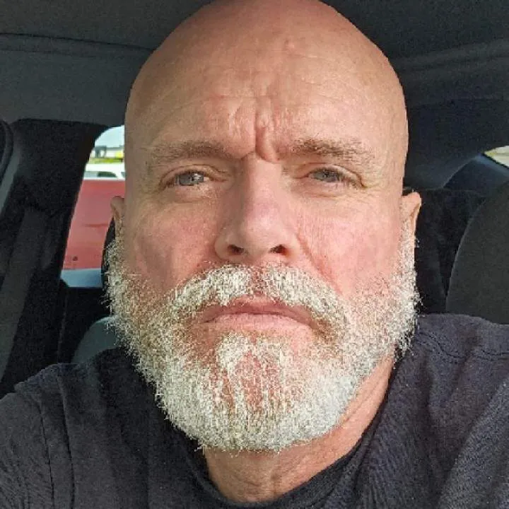 Hustle Photo On Jungo Live