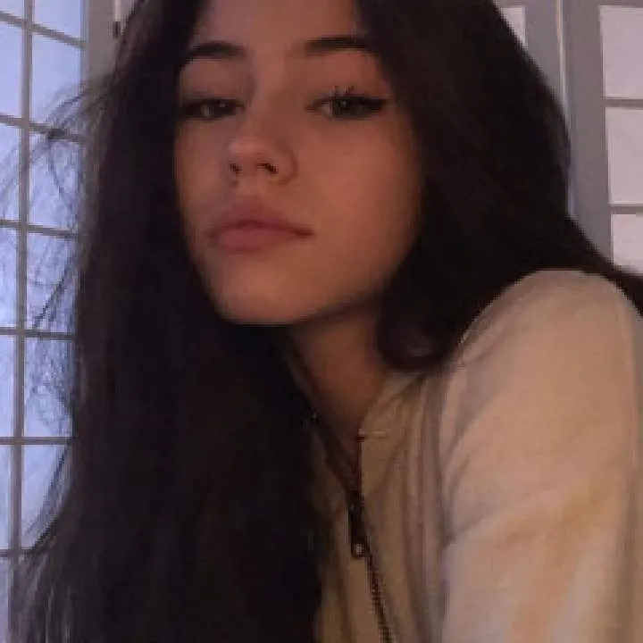 Hannah Photo On Jungo Live