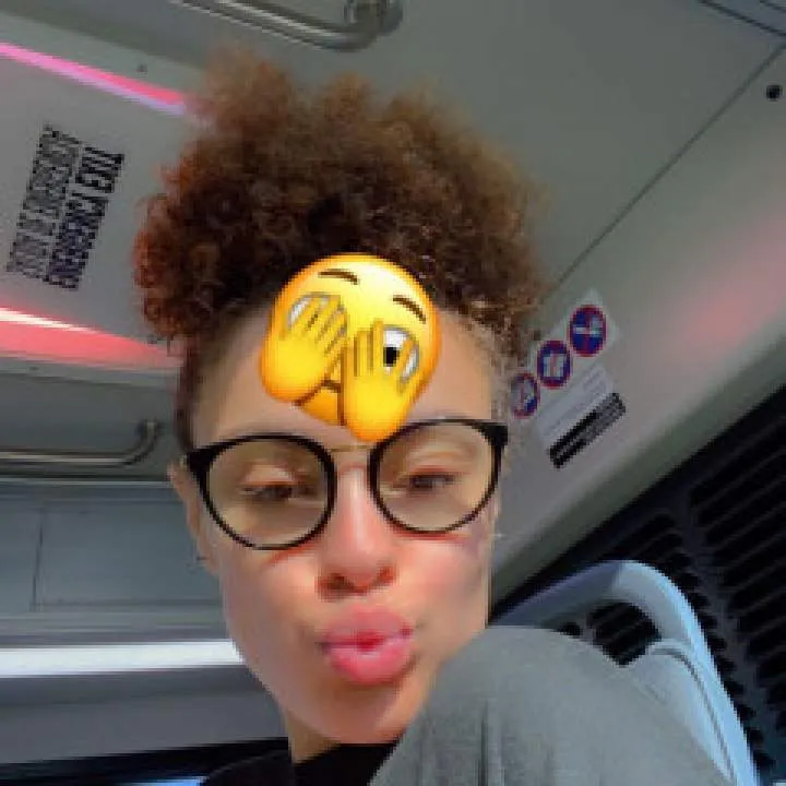 Laila Brown Photo On Jungo Live