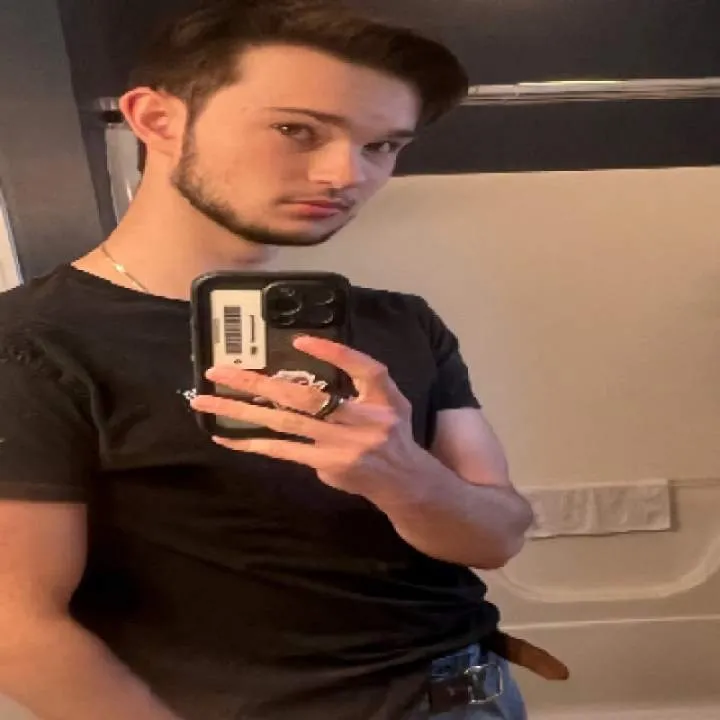 Johnny Photo On Jungo Live