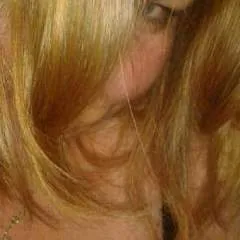 Seductive_dominatrix