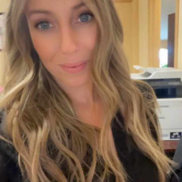 Kels Photo On Jungo Live