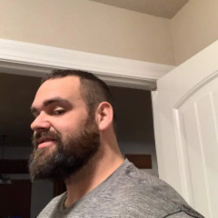 Delbee Photo On Jungo Live