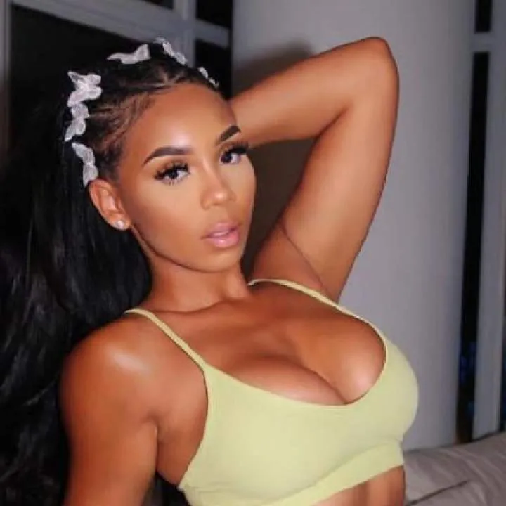 Shelly........ Photo On Jungo Live