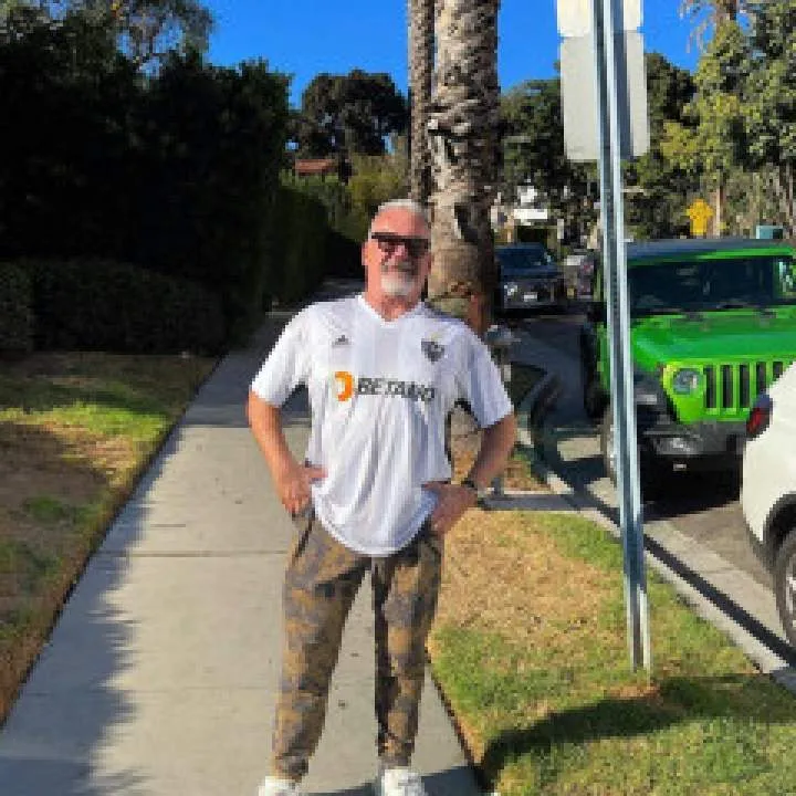 James.... Photo On Jungo Live