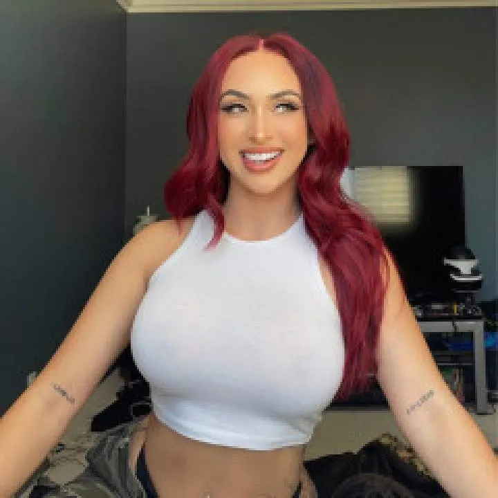 Lora Adams Photo On Jungo Live