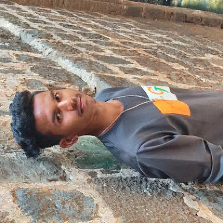 Nikhil Photo On Jungo Live