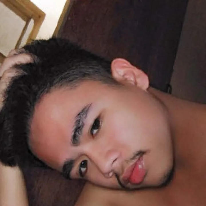 Rassell Photo On Jungo Live