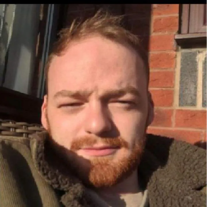 Tom Photo On Jungo Live