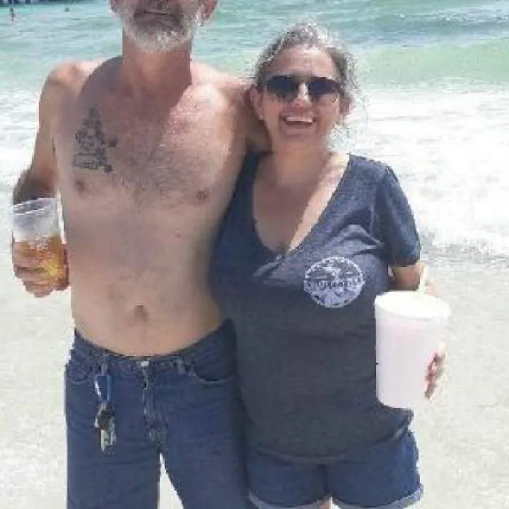 Bozo @ Weenie Photo On Jungo Live