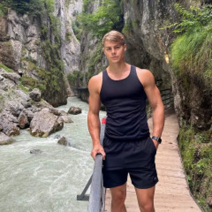 Charles Photo On Jungo Live